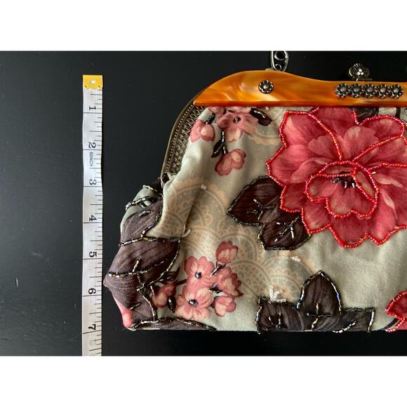 Vintage Floral Handbag w/Chain Strap & Mother-of-Pearl Trim - Picture 12 of 16